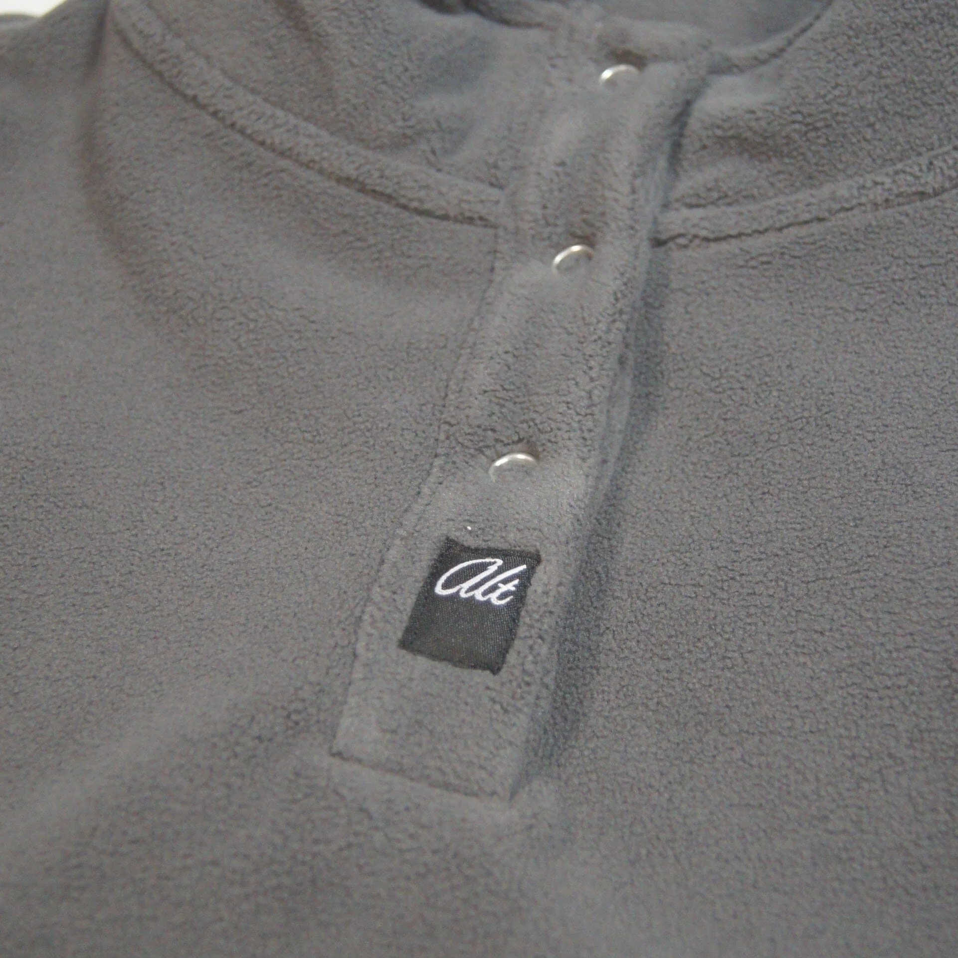 Alt Cropped Fleece - Image 8